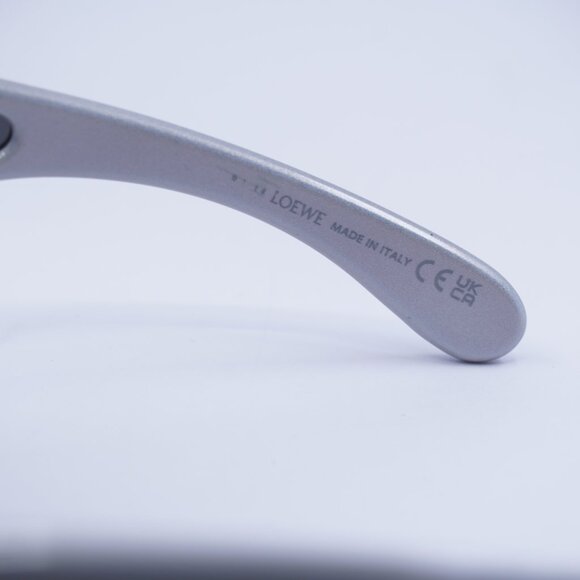 Loewe LW40132I 24C Sunglasses Grey Aviator Frame, Grey with Light Gold Lenses main image 6